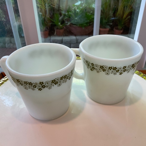 VTG PYREX Crazy Daisy Spring Blossom Mugs (2) - Picture 5 of 5